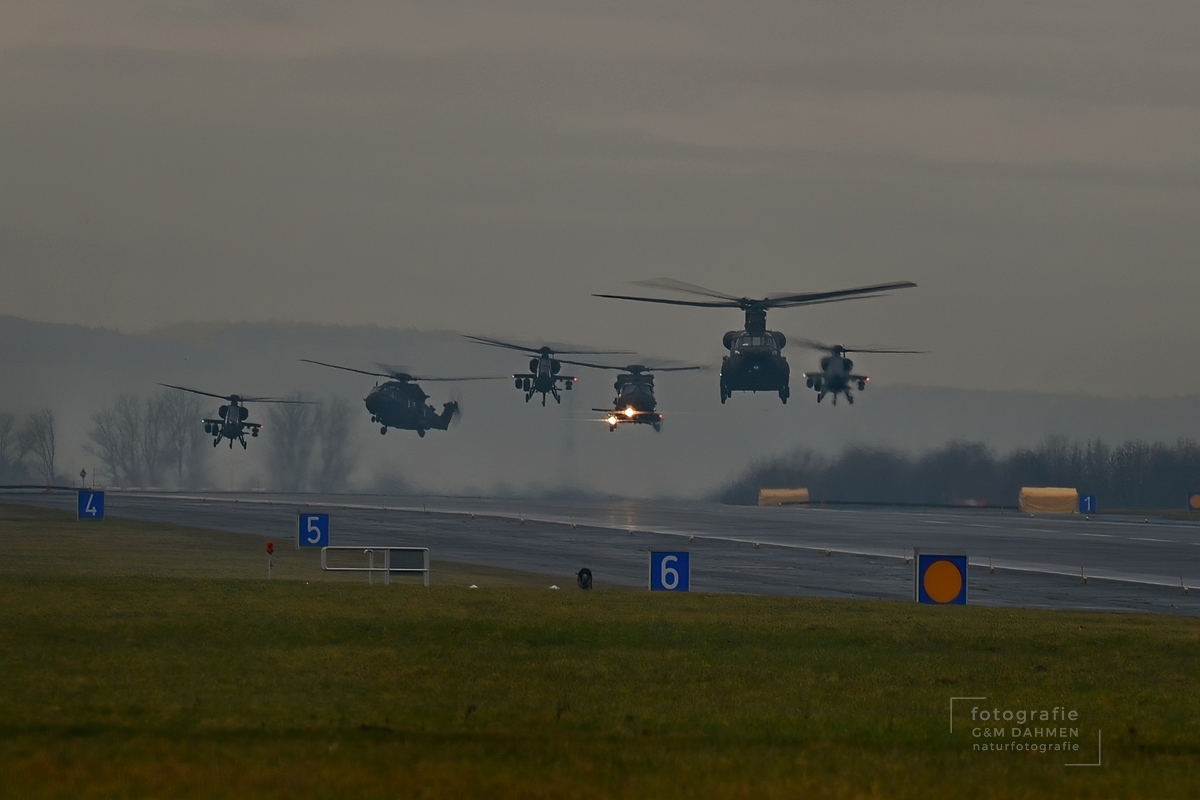 Sechs Italiene Hubschrauber